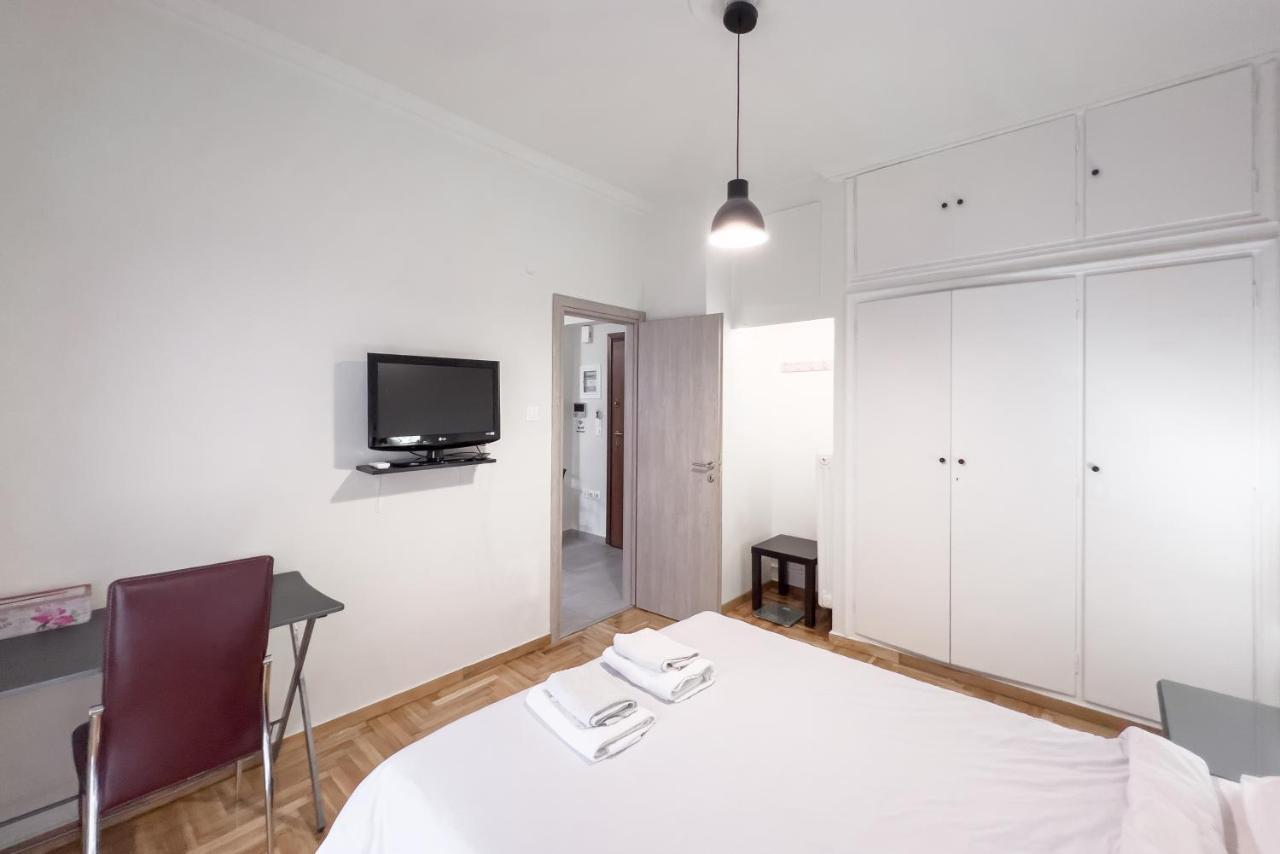 Cozy Cityscape Apartment In Athens Exterior photo